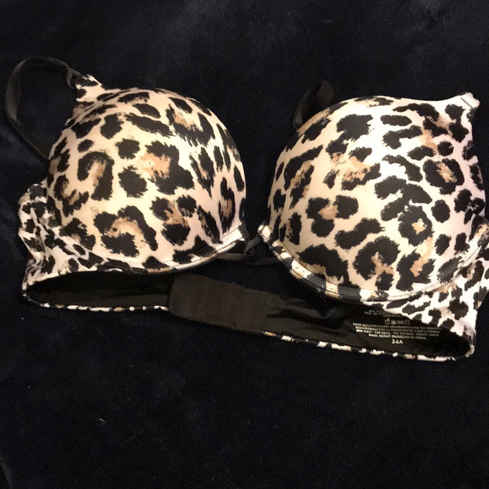 VS Miraculous 34A never worn, but washed